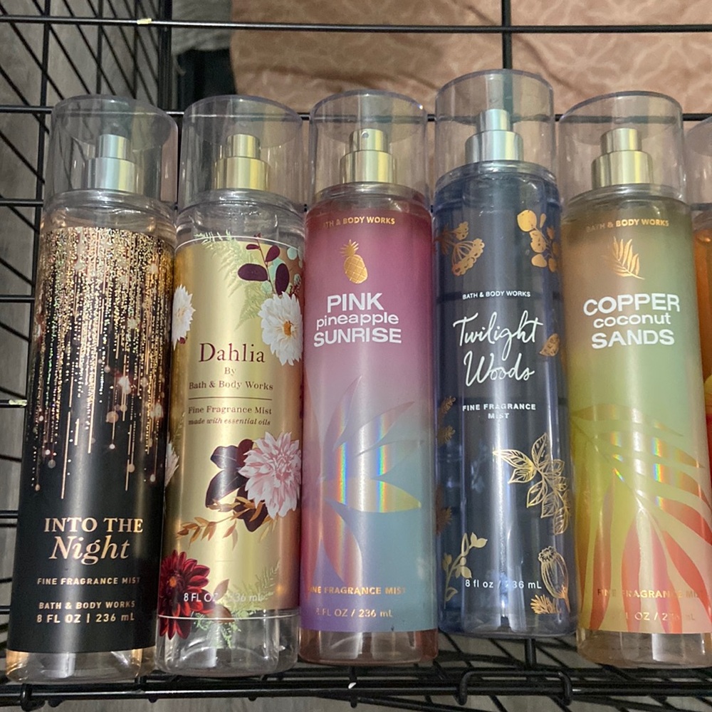 LOT of Bath and Body Works body sprays